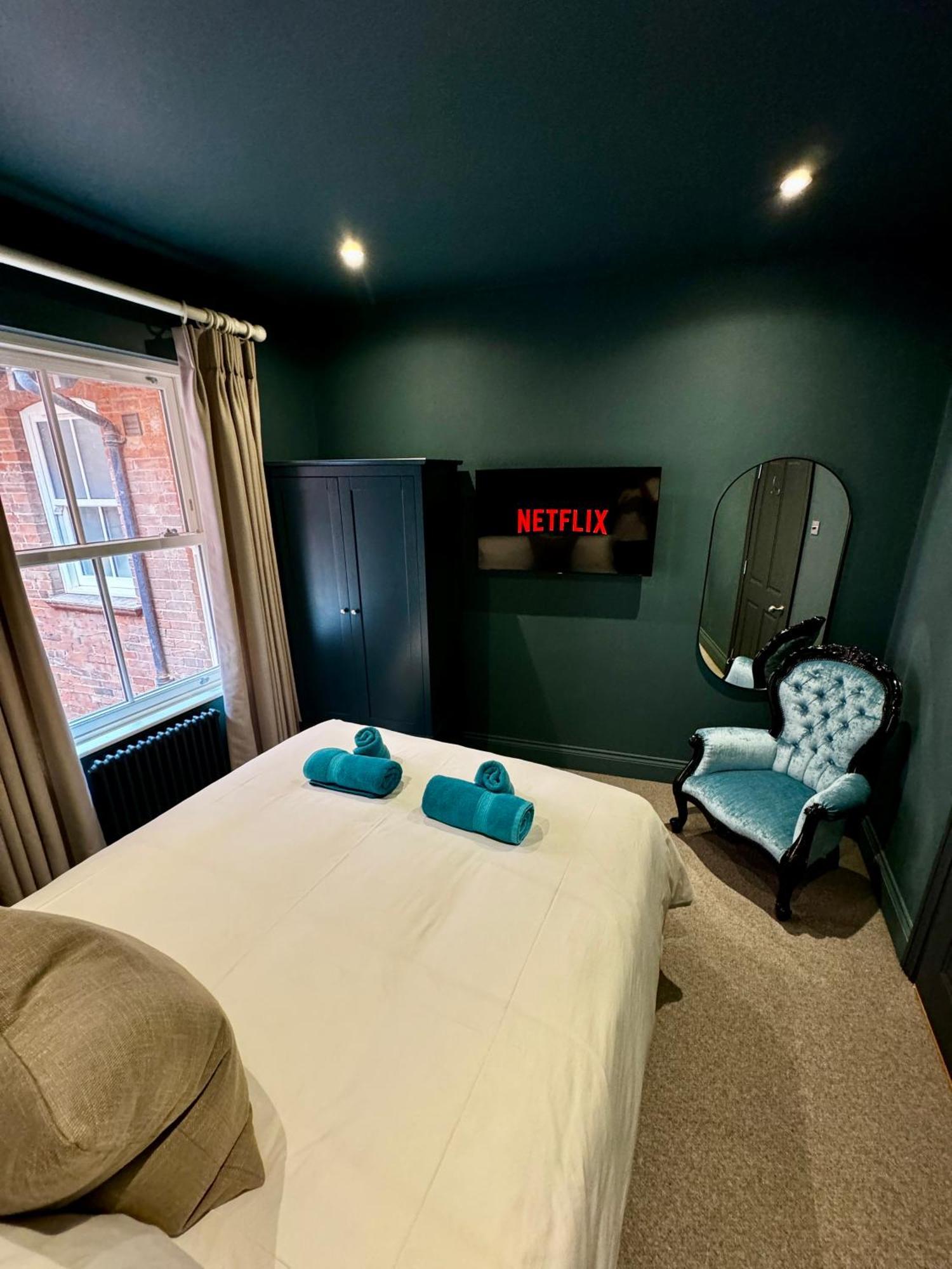 Appartement Romeo'S Arch High End Luxury In Centre Of Stratford With Parking Extérieur photo