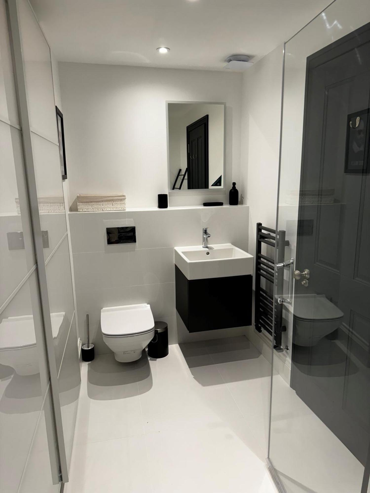 Appartement Romeo'S Arch High End Luxury In Centre Of Stratford With Parking Extérieur photo