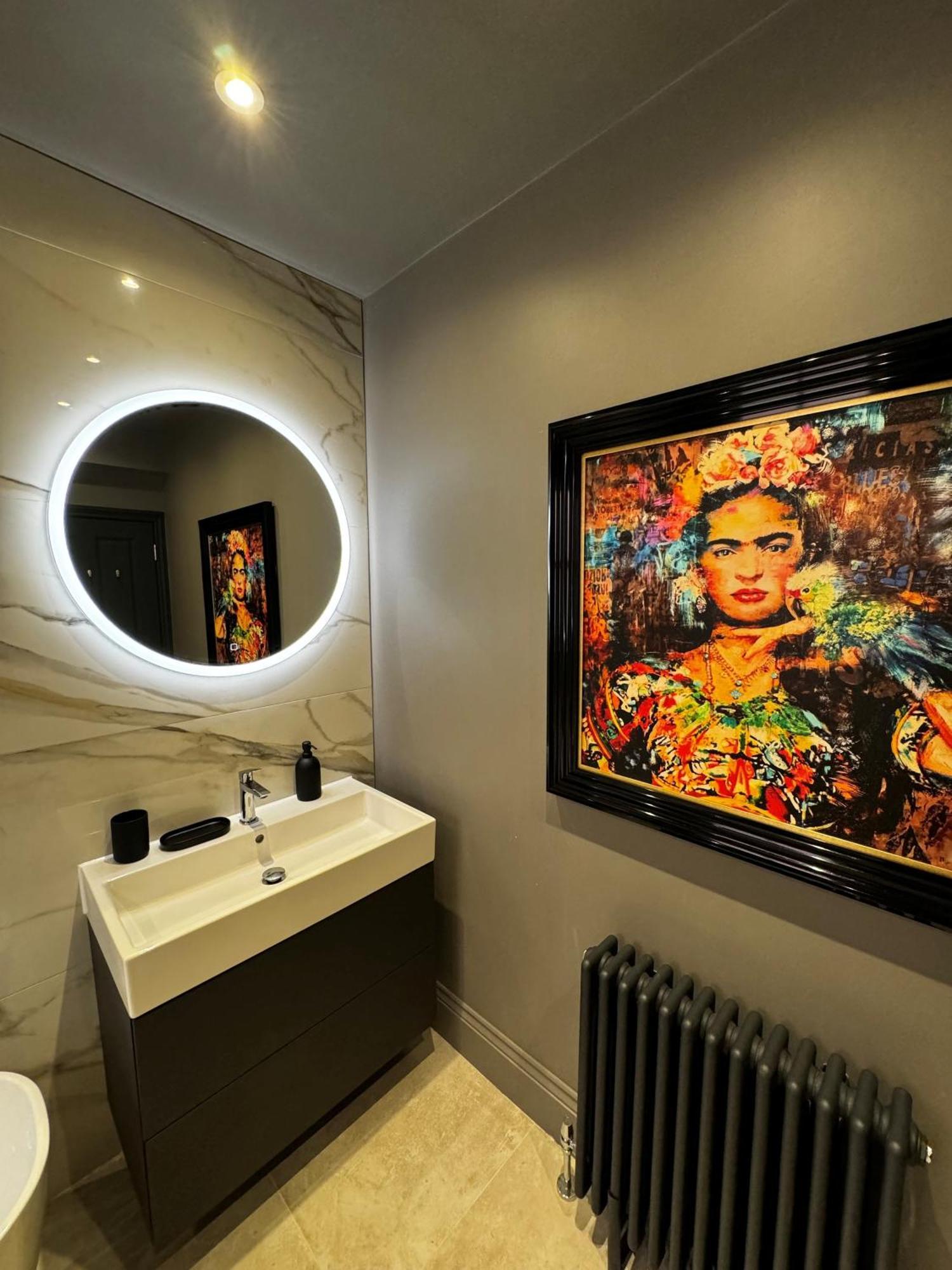 Appartement Romeo'S Arch High End Luxury In Centre Of Stratford With Parking Extérieur photo