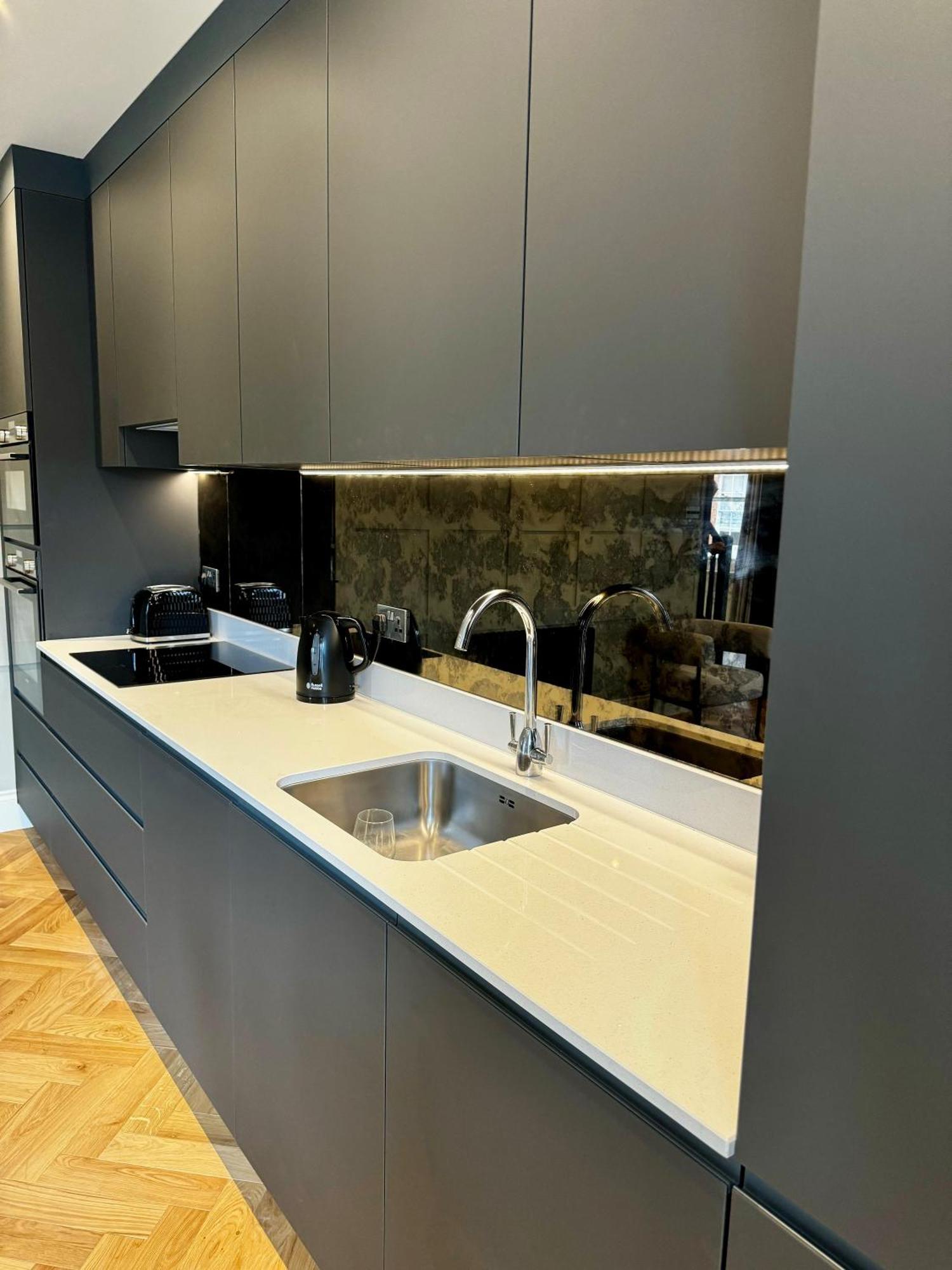 Appartement Romeo'S Arch High End Luxury In Centre Of Stratford With Parking Extérieur photo