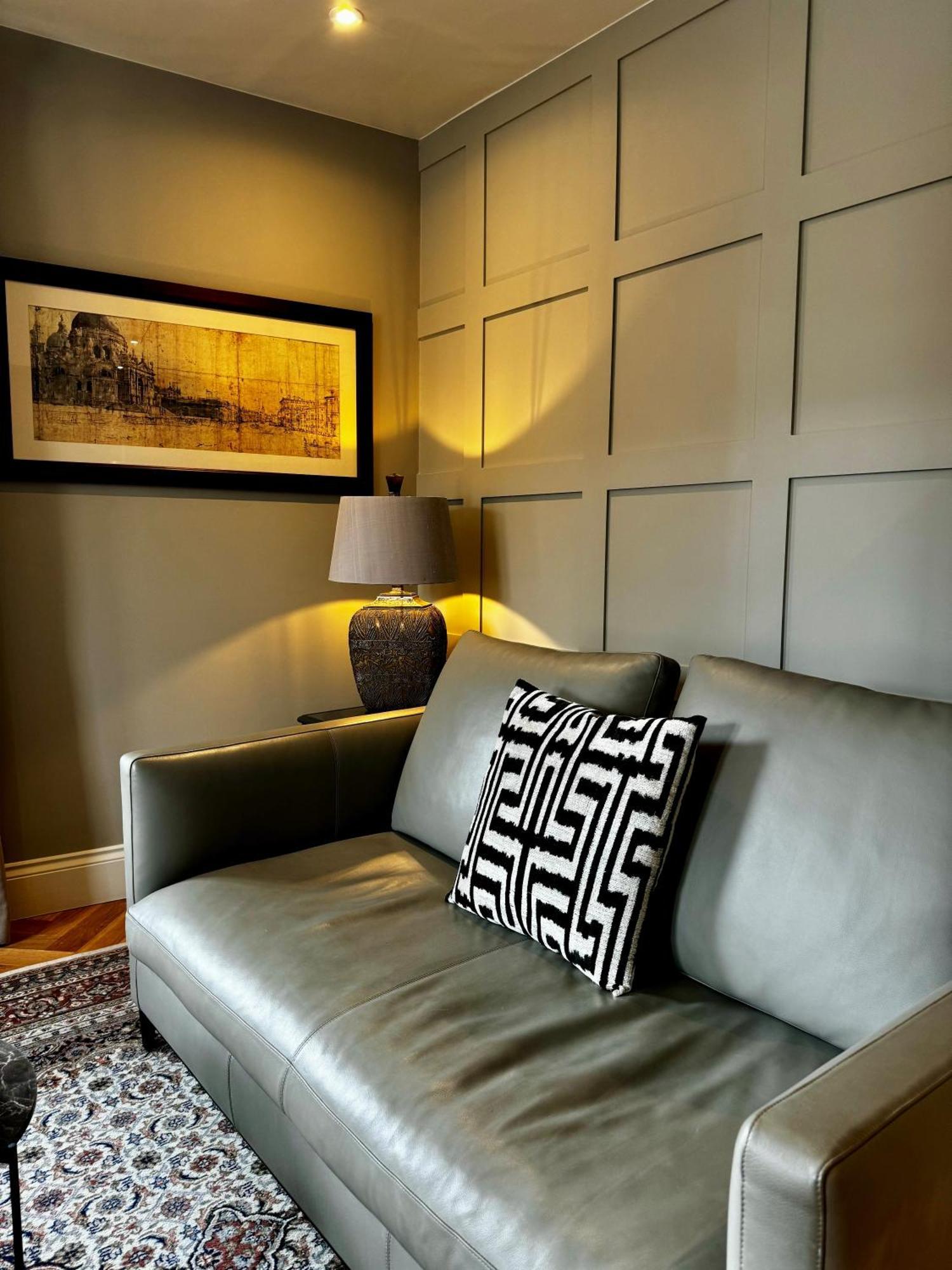 Appartement Romeo'S Arch High End Luxury In Centre Of Stratford With Parking Extérieur photo